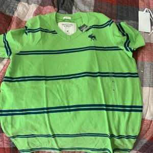 Abercrombie tshirt